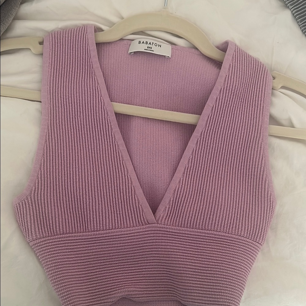 aritzia babaton purple ribbed top